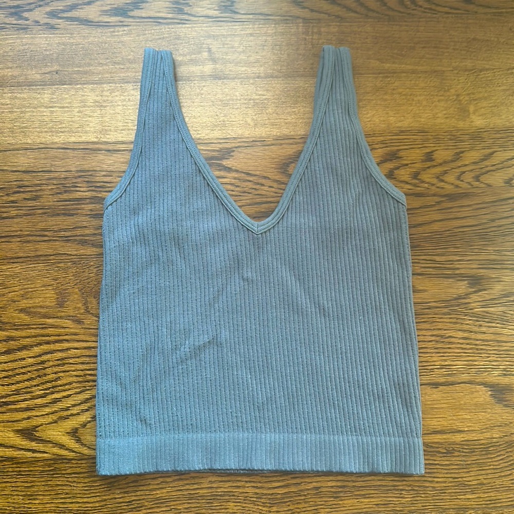 Free People Gray V-Neck Tank Top Size xs/s New Without Tags